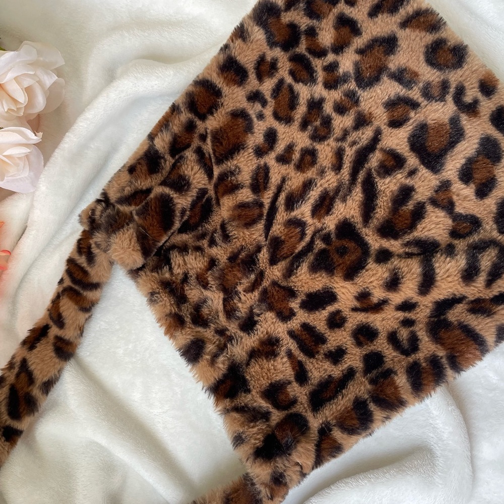 shein cheetah faux fur tote